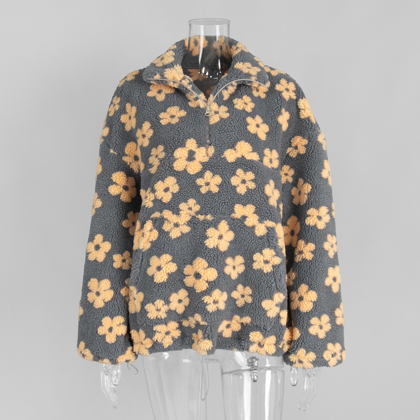 Manteau en fourrure chaude en polyester pour femme.