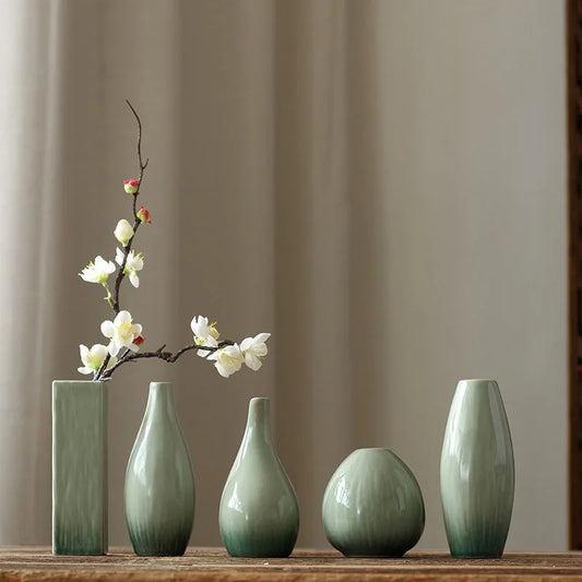 Dekorative Keramik, perfekt für Wohnzimmer & Sideboard.