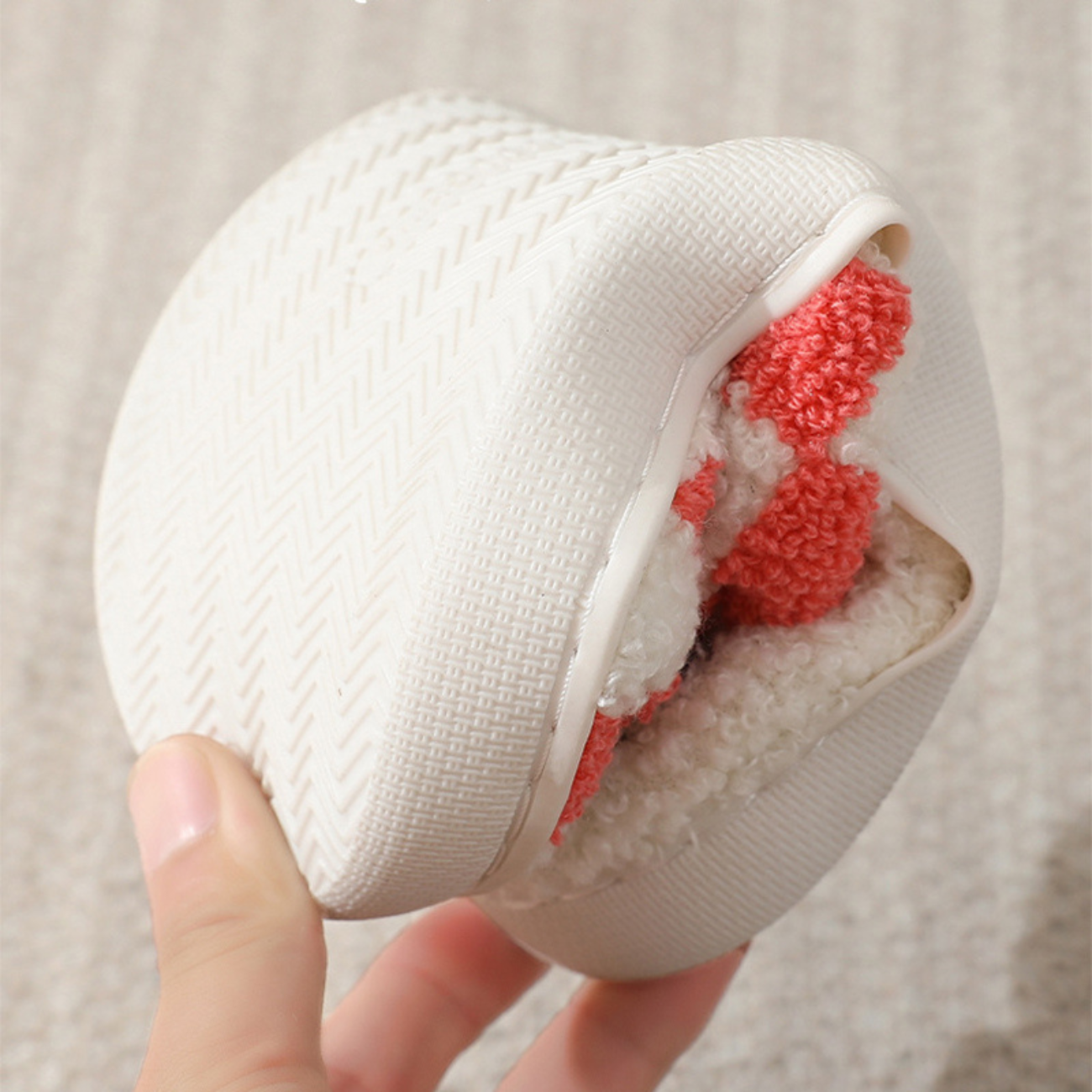 Winter slippers, for women and men.